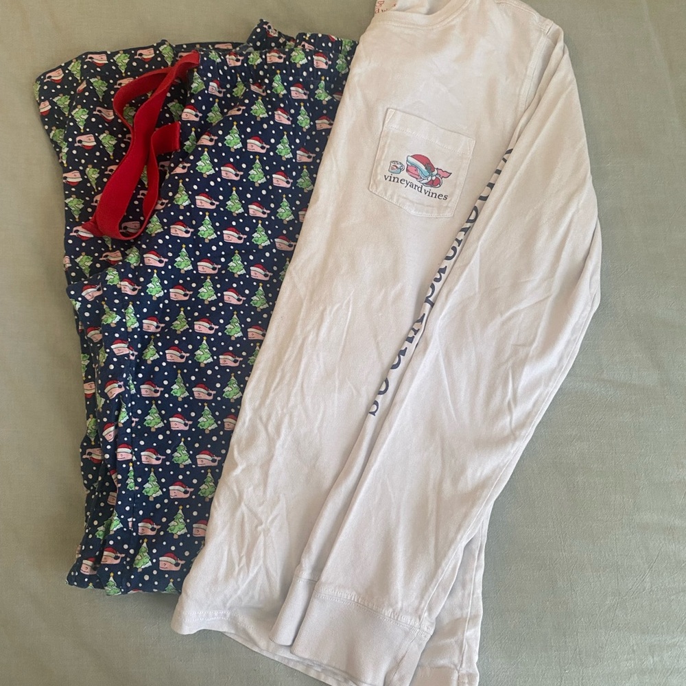 Vineyard Vines Pajama Set
